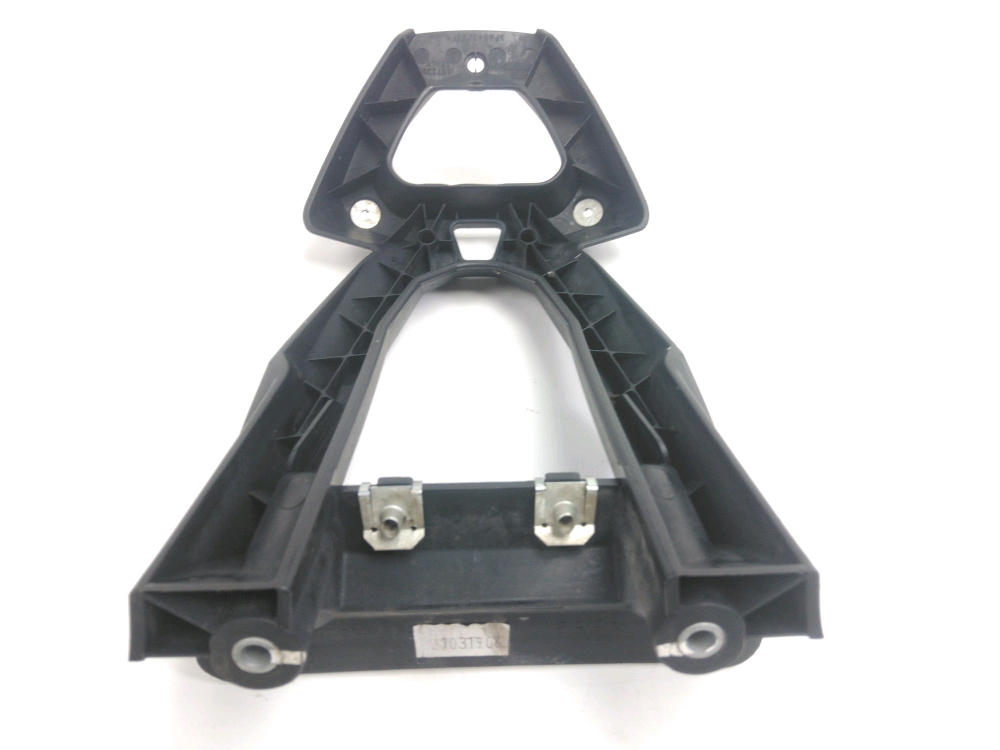 SUPPORT DE PLAQUE ET ECLAIRAGE