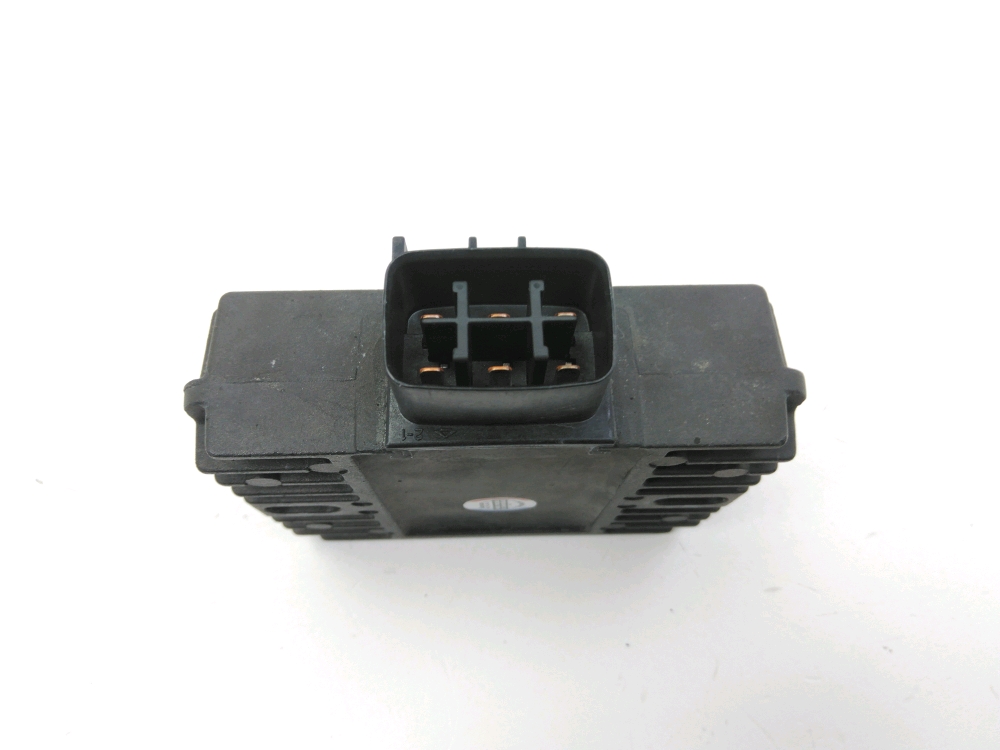 REGULATEUR DE TENSION