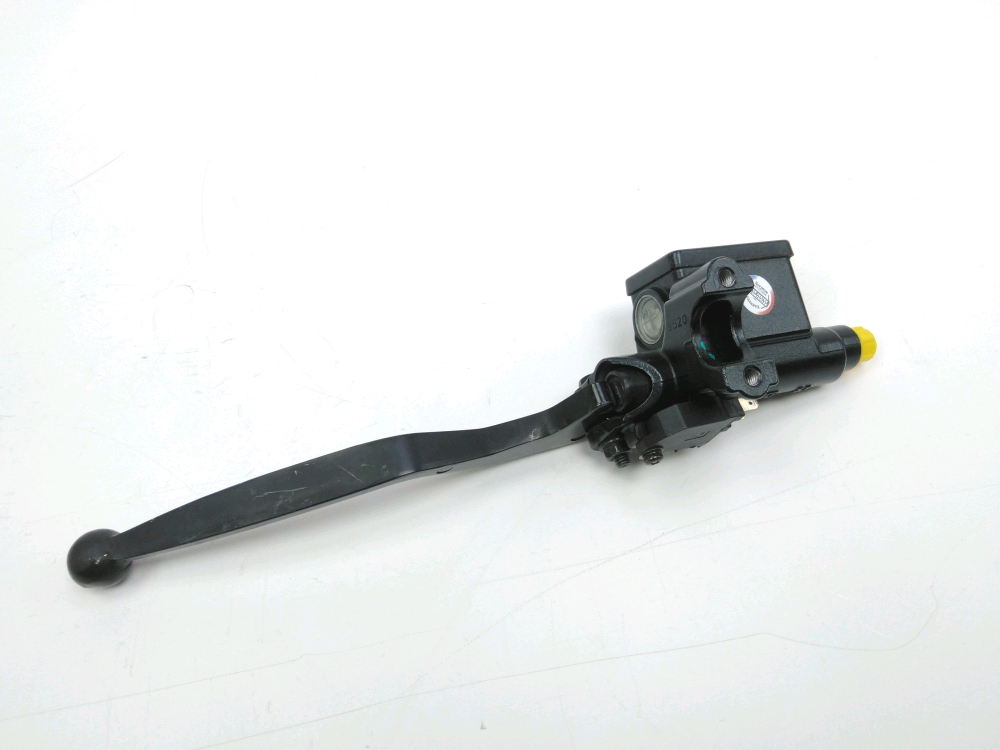 MAITRE CYLINDRE FREIN AR COMPLET