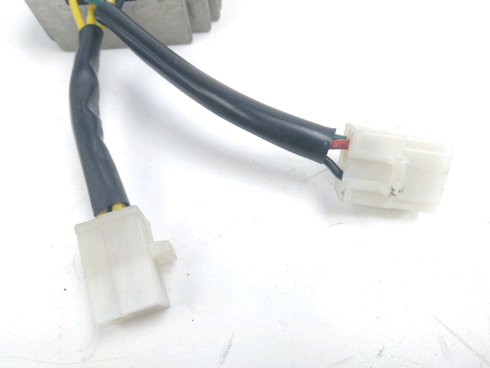 REGULATEUR DE TENSION