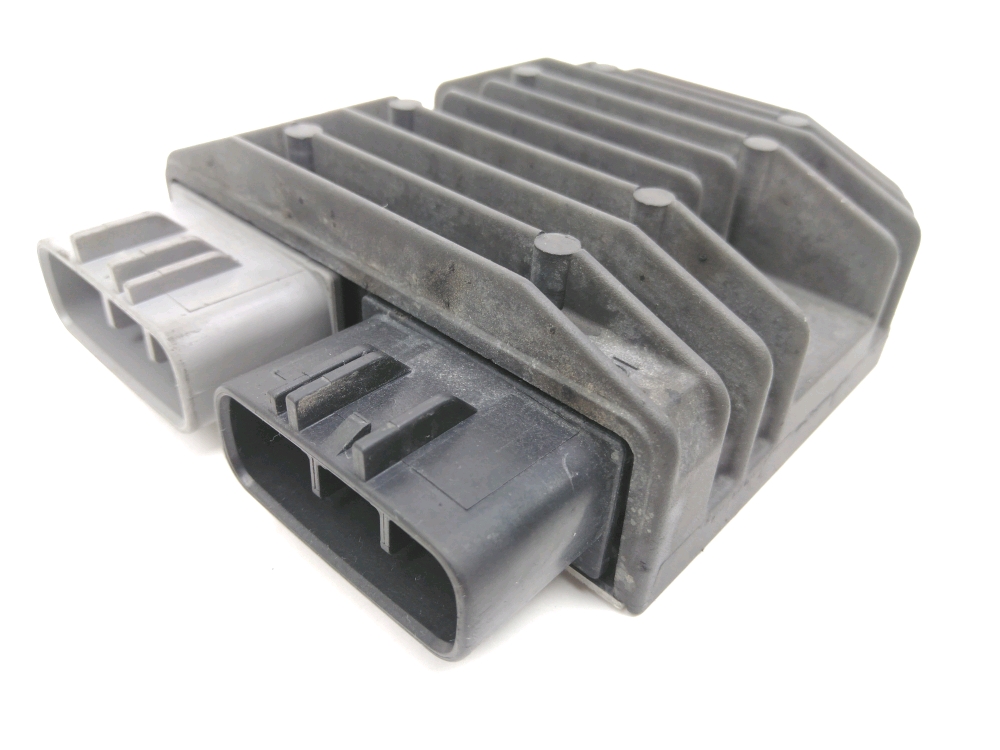 REGULATEUR DE TENSION