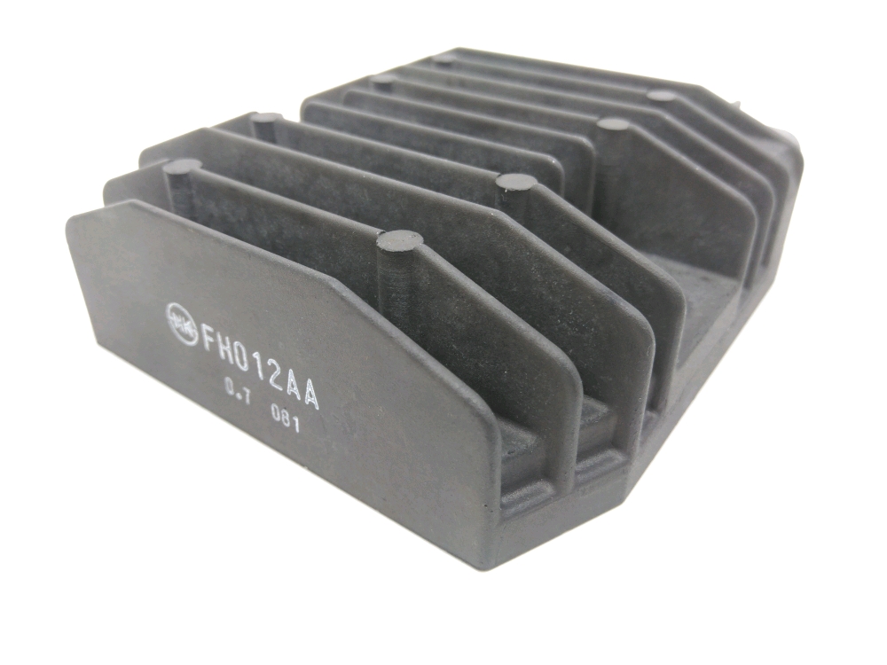 REGULATEUR DE TENSION