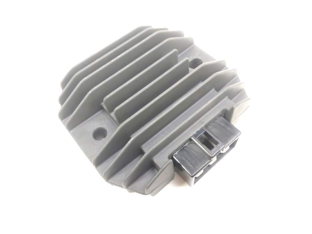 REGULATEUR DE TENSION