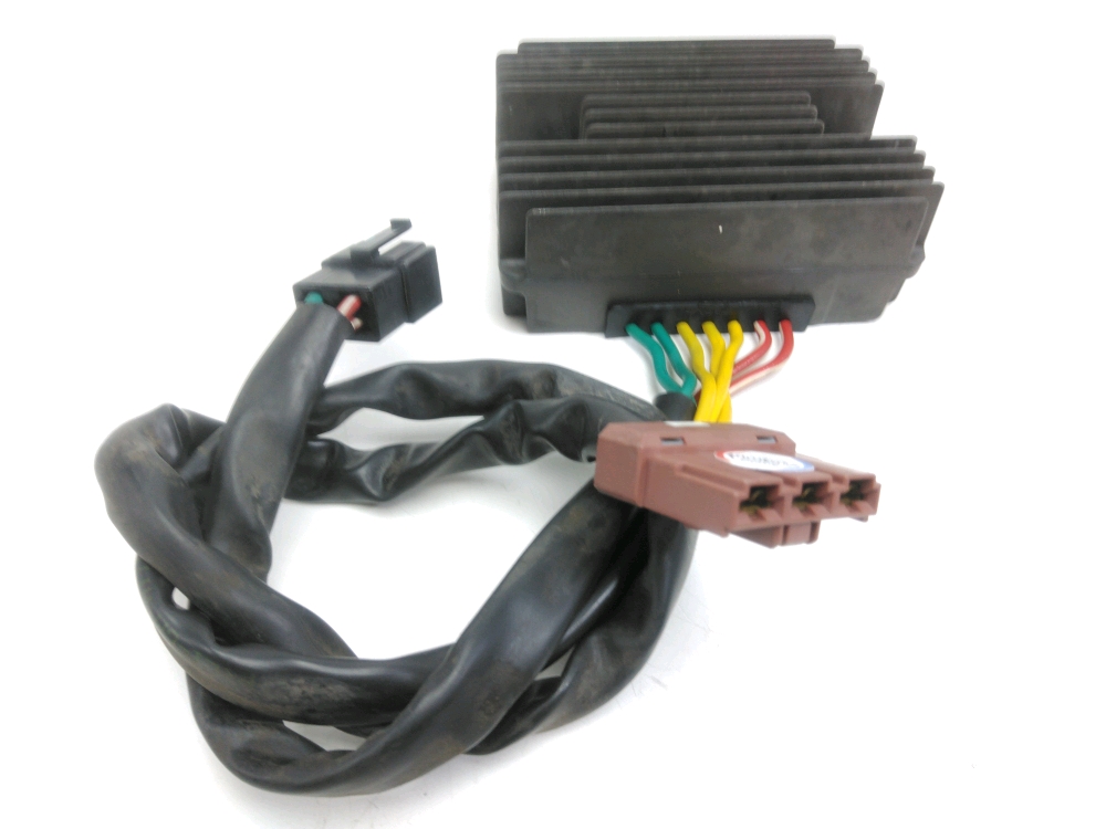 REGULATEUR DE TENSION