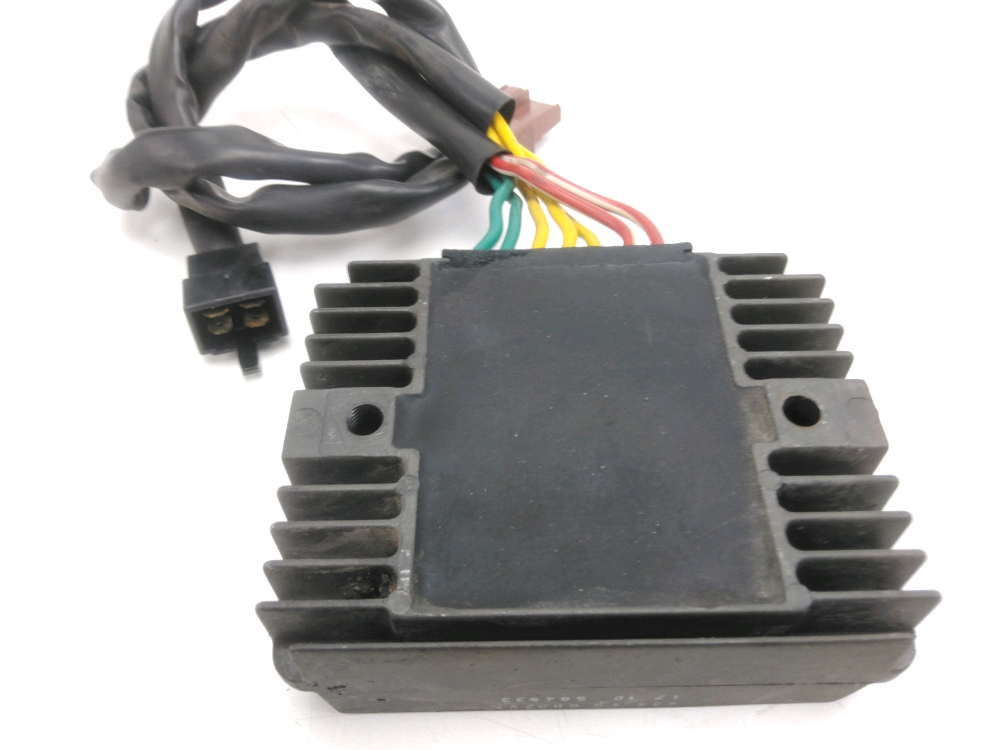 REGULATEUR DE TENSION
