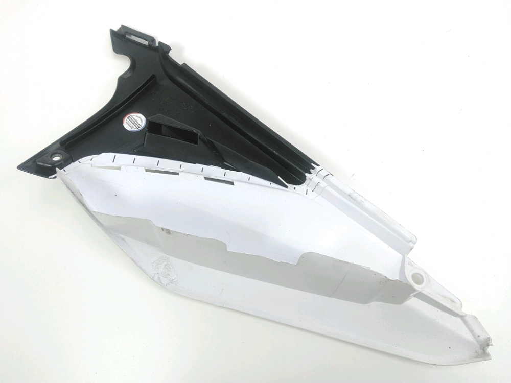 CARENAGE ARRIERE DROIT