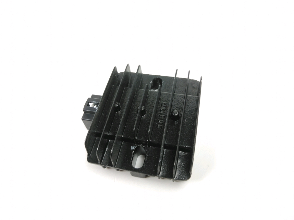 REGULATEUR DE TENSION