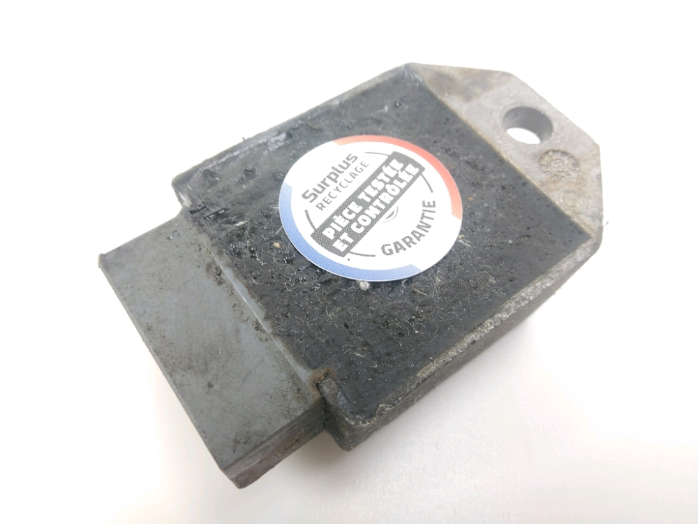 REGULATEUR DE TENSION