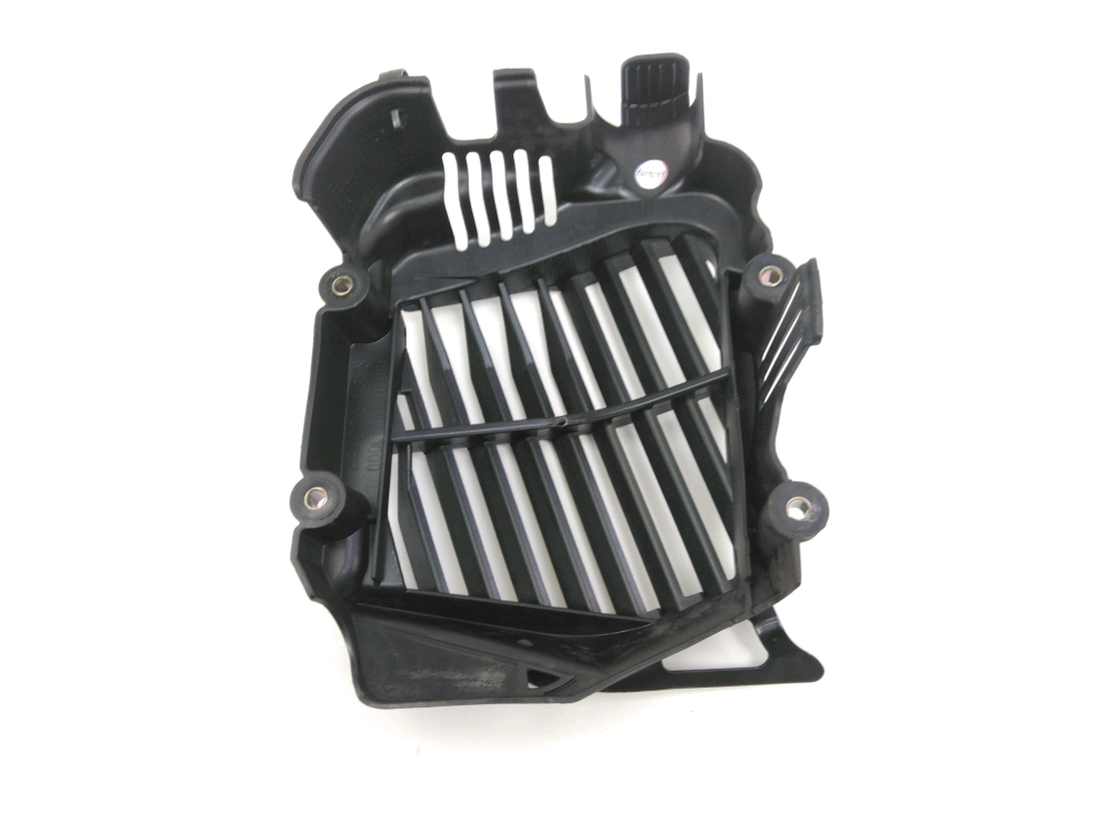 GRILLE DE RADIATEUR