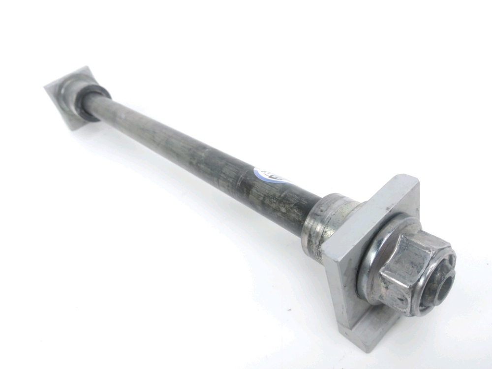 AXE DE ROUE ARRIERE