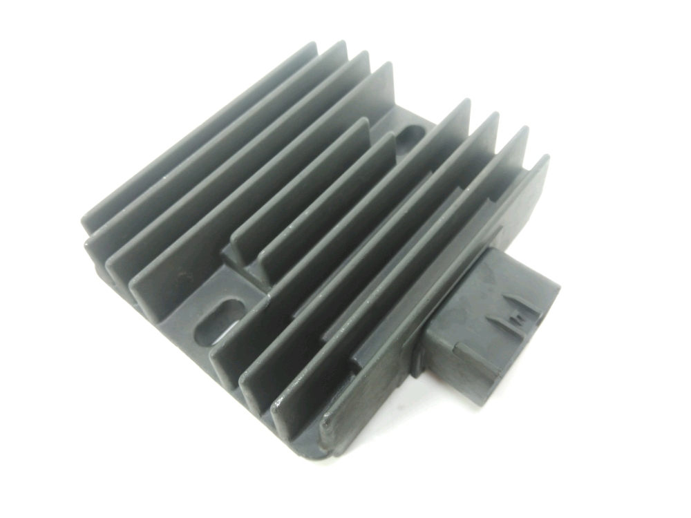 REGULATEUR DE TENSION