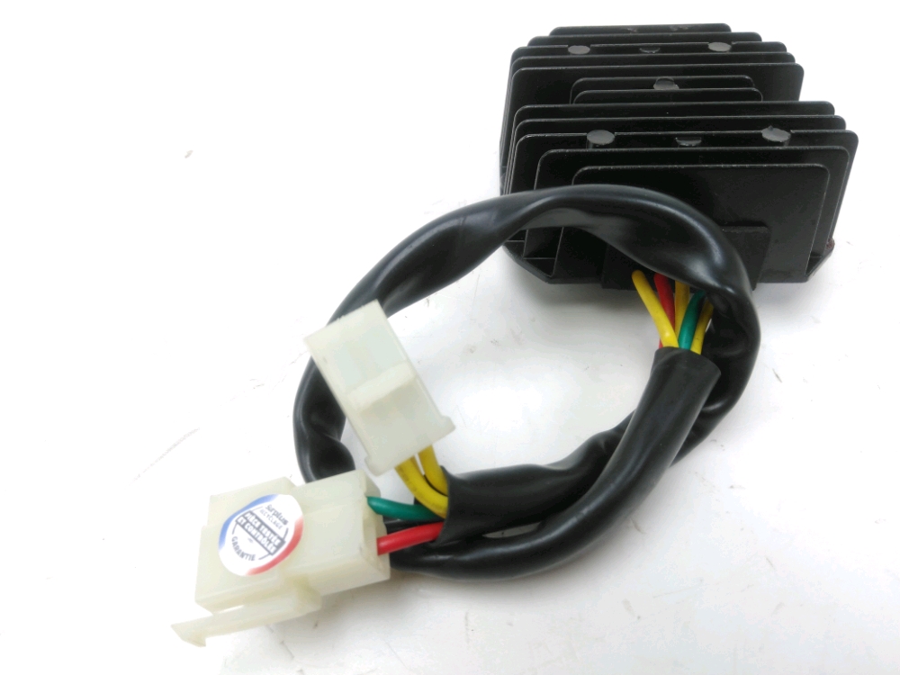 REGULATEUR DE TENSION