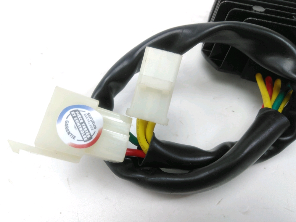 REGULATEUR DE TENSION