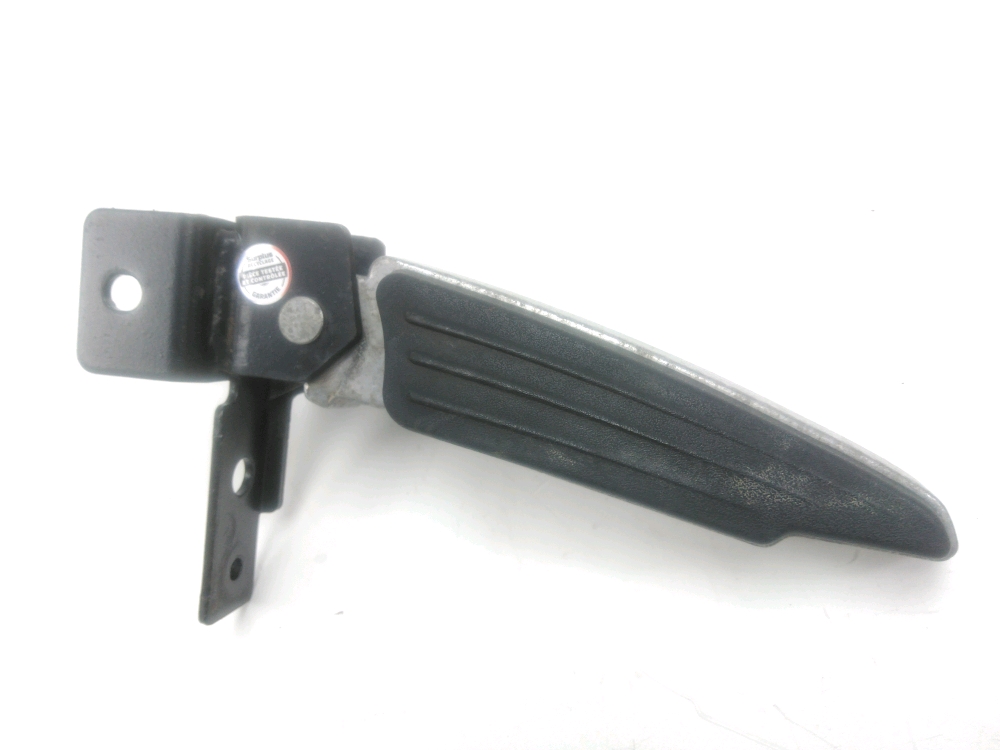 Repose pieds arriere droit