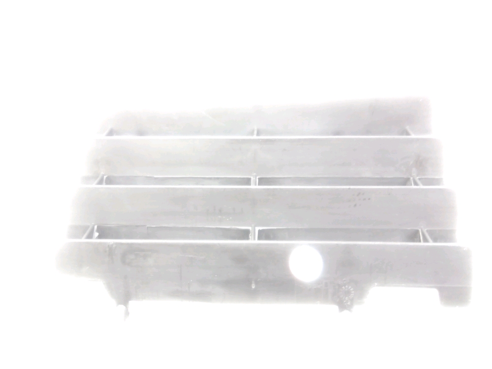 GRILLE DE RADIATEUR