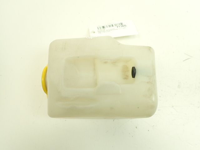 Réservoir de lave glace avant