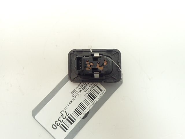 Commande lève-vitre avant droit