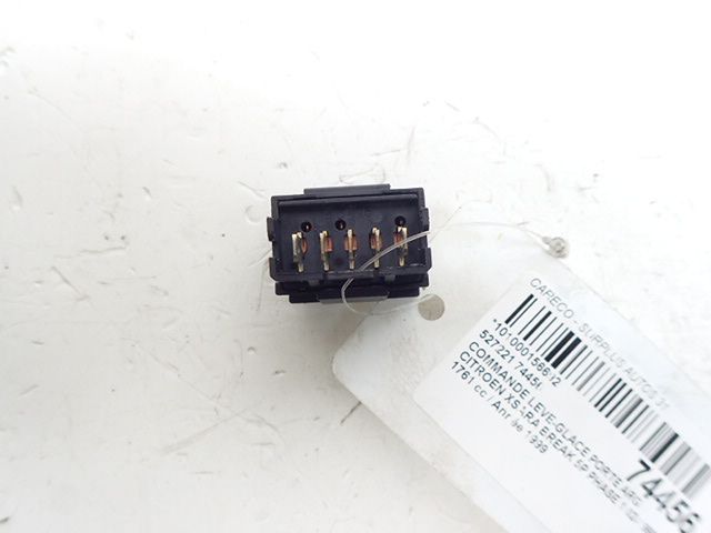 Commande lève-vitre arrière gauche