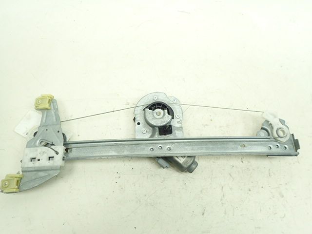 Lève-vitre électrique avant droit