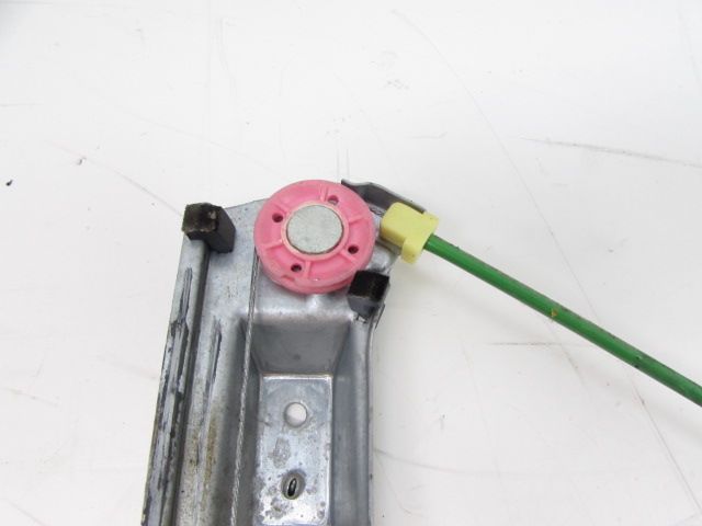 Lève-vitre électrique avant droit