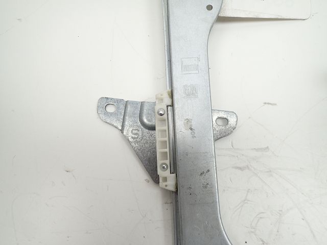 Lève-vitre électrique avant gauche