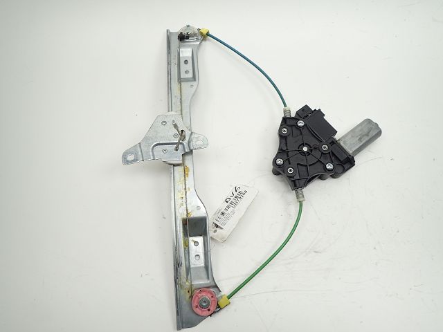 Lève-vitre électrique avant gauche