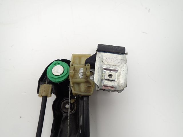 Lève-vitre électrique avant gauche