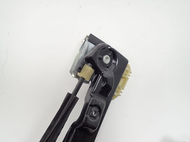 Lève-vitre électrique avant gauche