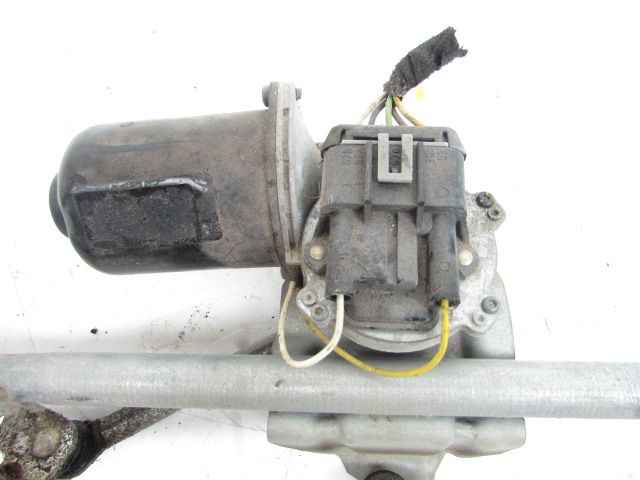 Mécanisme + moteur d'essuie glace avant