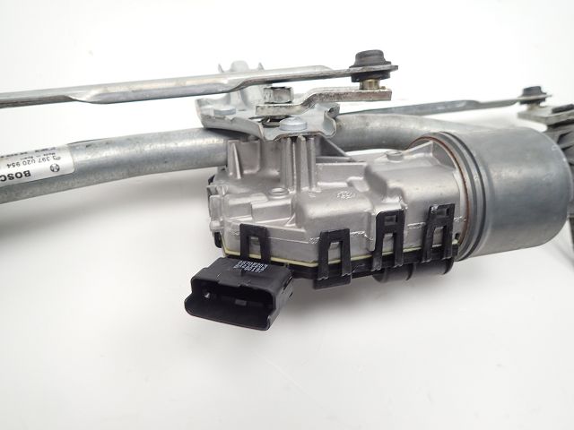 Mécanisme + moteur d'essuie glace avant