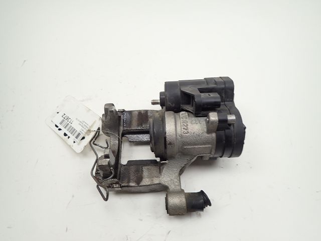 Etrier de frein avant gauche