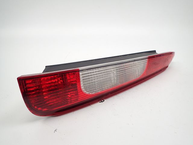 Feu arrière droit