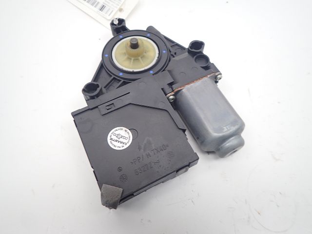 Lève-vitre électrique avant droit