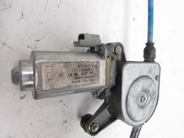 Lève-vitre électrique arrière droit