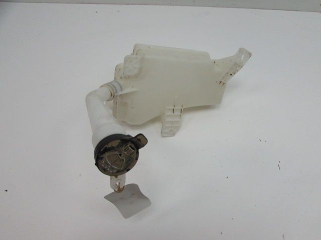 Reservoir de lave glace avant