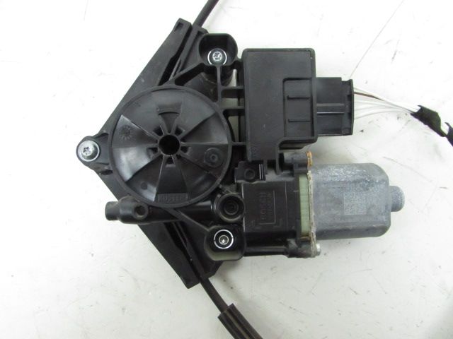 Lève-vitre électrique arrière gauche