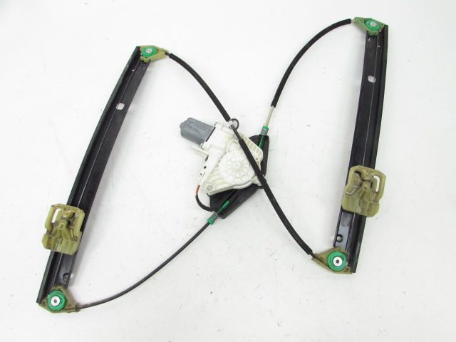 Lève-vitre électrique avant gauche