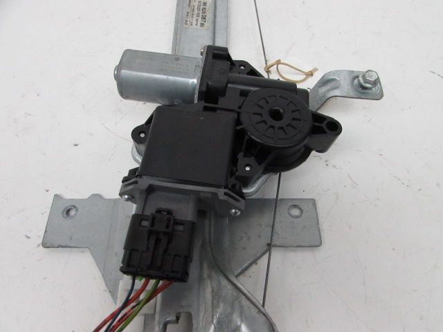 Lève-vitre électrique arrière gauche