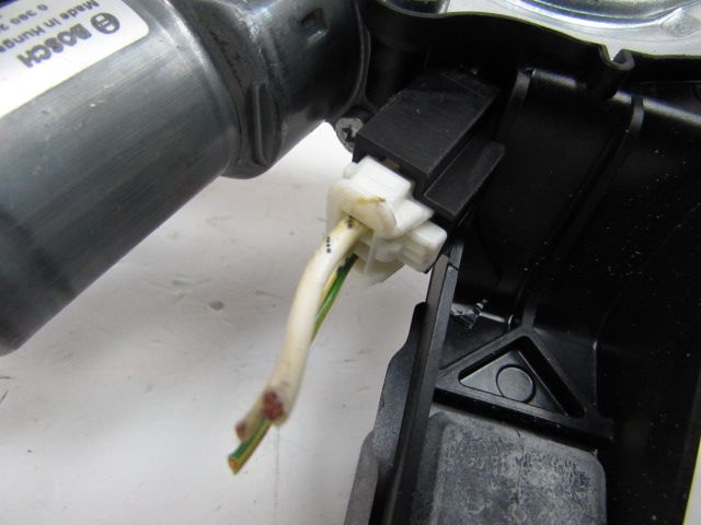 Moteur d'essuie glace arrière