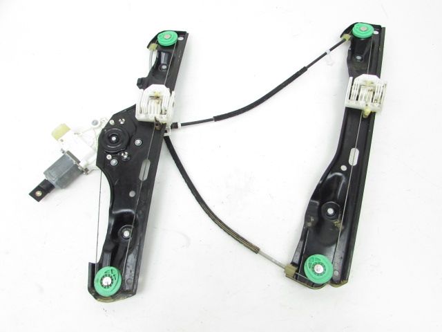 Lève-vitre électrique avant gauche