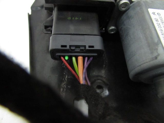 Lève-vitre électrique arrière droit