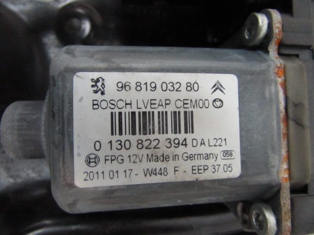 Lève-vitre électrique arrière droit