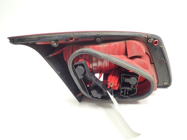 Feu arrière intérieur droit