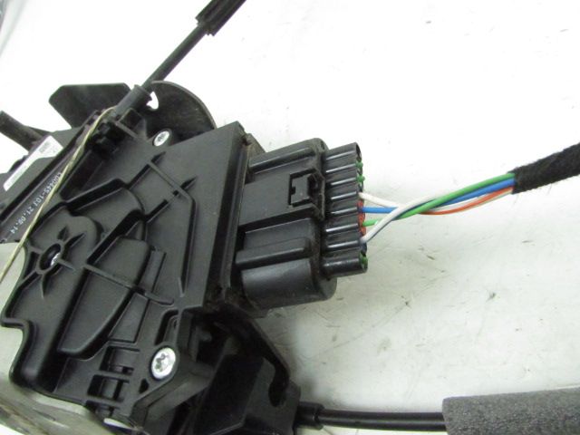 Serrure de porte coulissante gauche