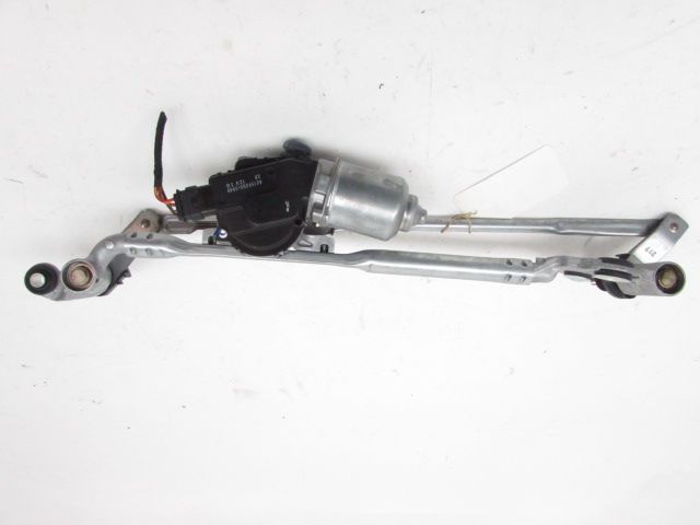 Mécanisme + moteur d'essuie glace avant