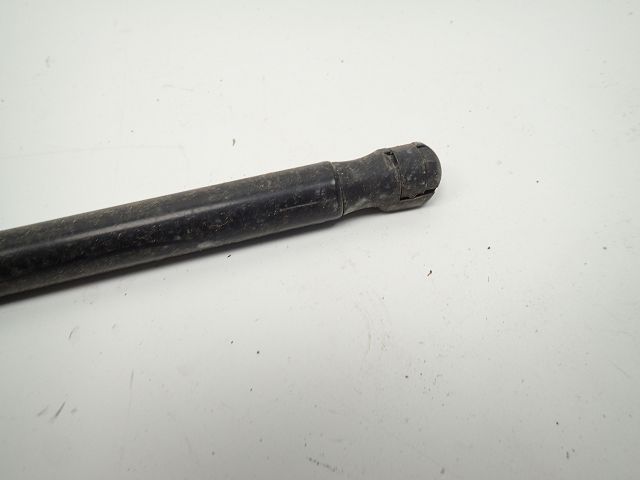 Vérin droit de capot