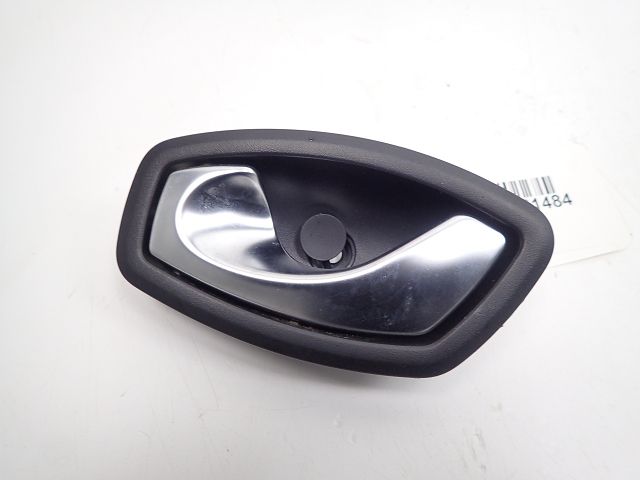 Poignée intérieure porte avant gauche