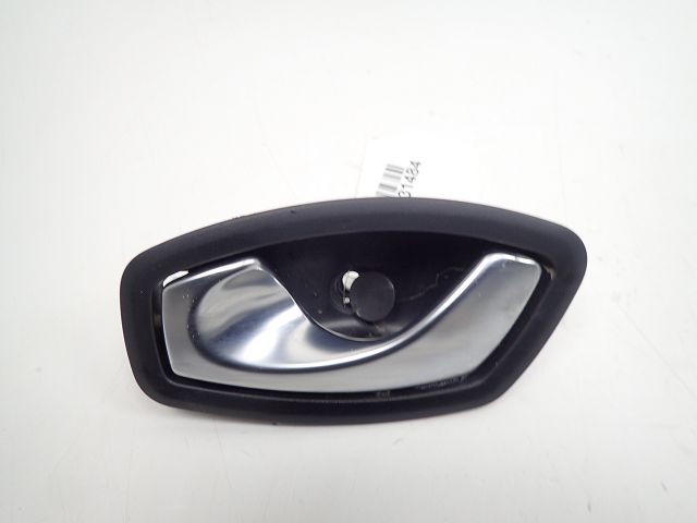 Poignee interieure porte arriere gauche