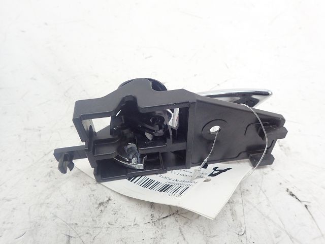 Poignée intérieure porte avant droite