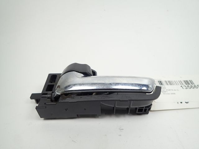 Poignée intérieure porte avant gauche